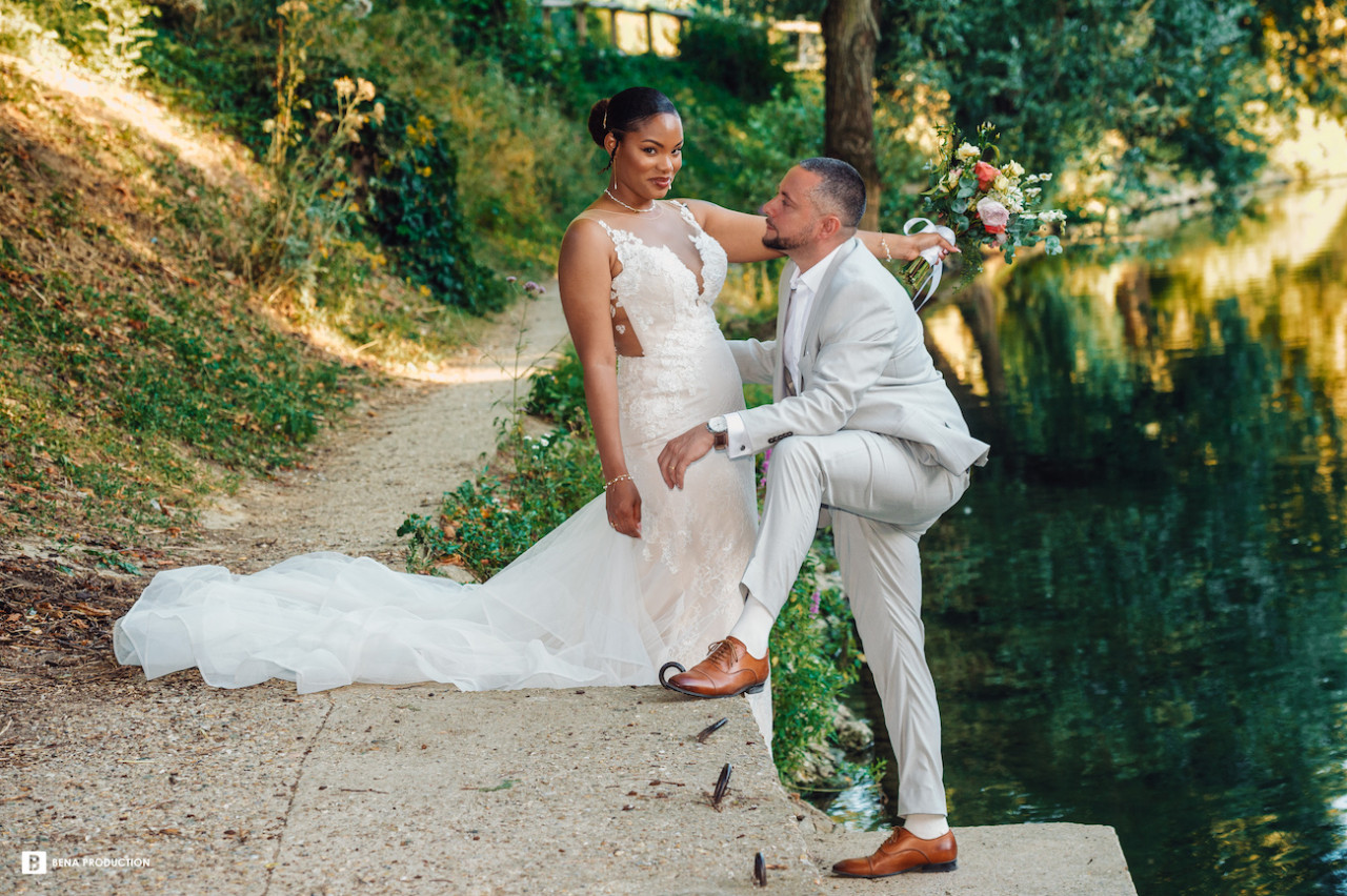 Mariage Civil de Sayna et Eric à la Mairie de Vitry-sur-Seine, suivi de la réception organisée à Champigny-sur-Marne.