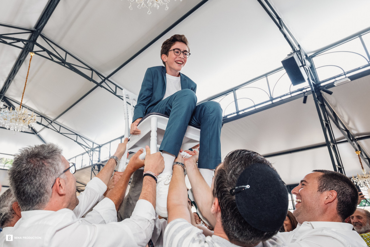 Bar Mitzva de Gabriel à la synagogue de Charenton et au Château des Hauts Provins